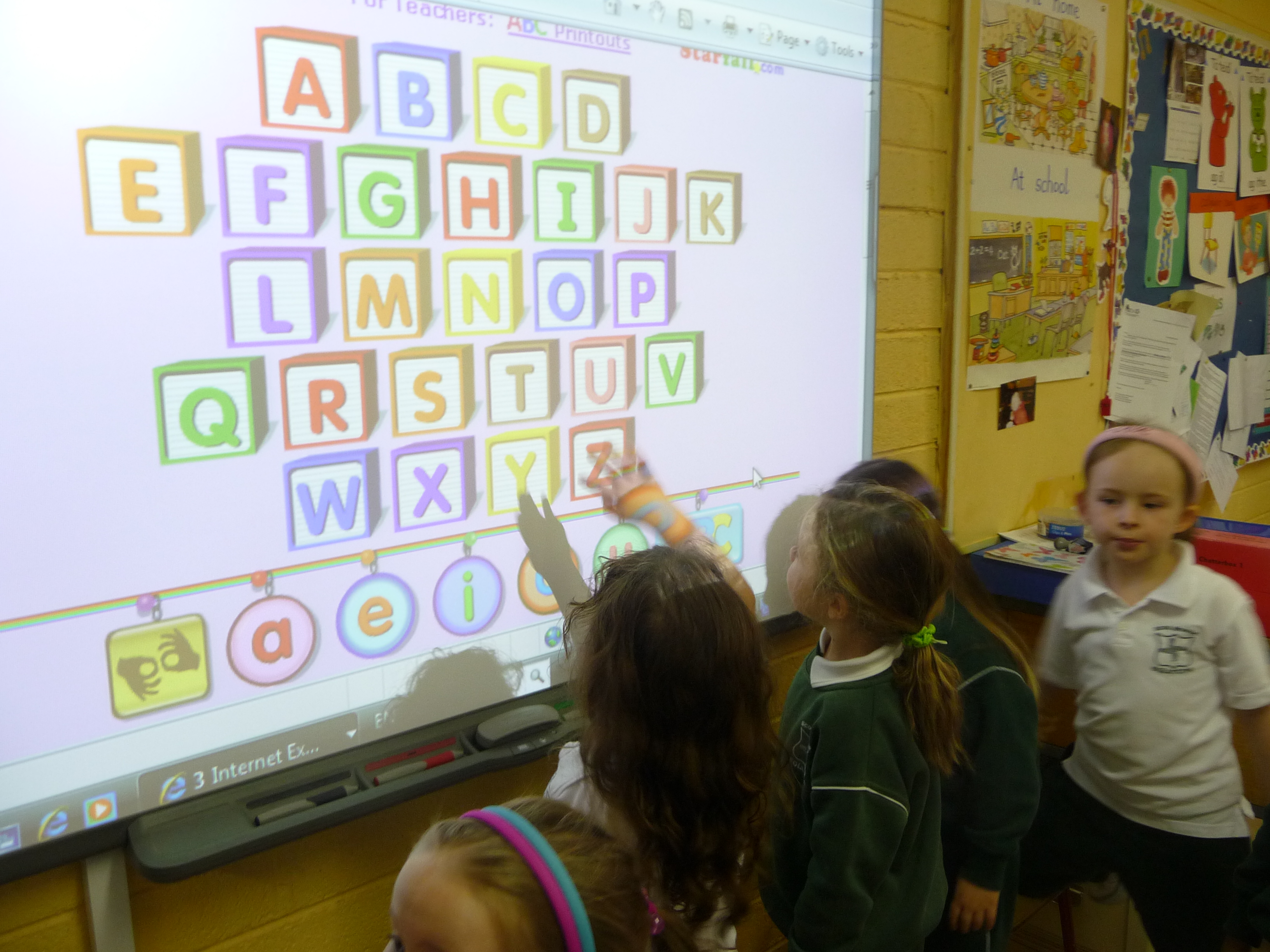Interactive whiteboards hot sale in primary schools