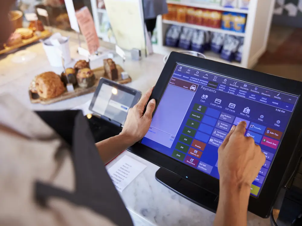 5 Ways digital signage and POS systems drive business growth arvia israk solutions