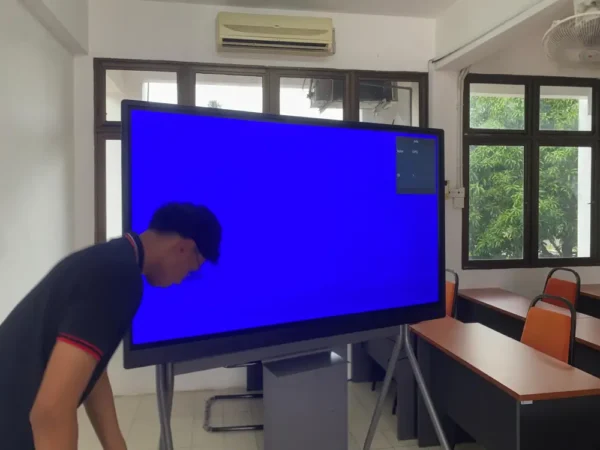 ARV100-smartboard-65-Awqaf-Holding-(KITAB)-004