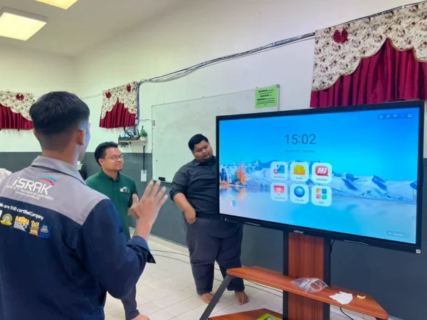 arvia ai smartboard sk lereh melaka israk solutions