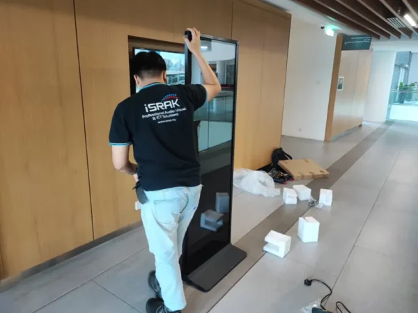 Floorstanding-Kiosk-43-asia-school-business--005