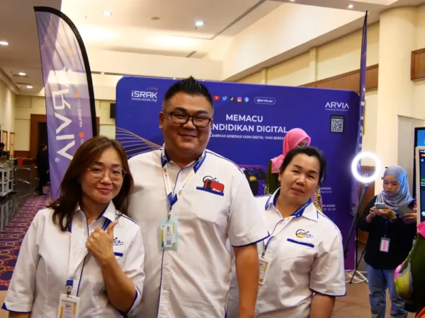 Kolokium-Pendidikan-Smartboard-Windows-and-Android-Hotel Oriental-Crystal-2023-004