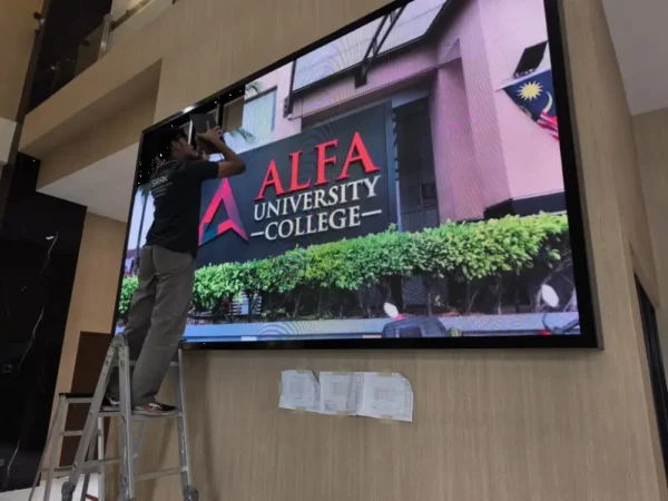 Elevating Campus Communication at Alfa University Subang Jaya with P2.5 LED Screen Installation