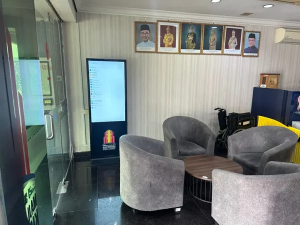 MPKL touchscreen display arvia israk solution