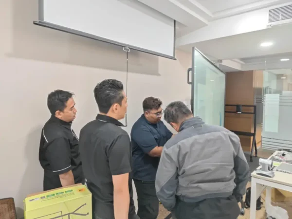 OUM-Petaling-Jaya-Smartboard-ARV100--002