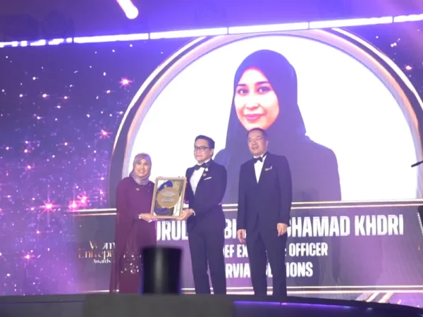SME100 Award-arvia-solutions-00001