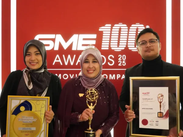 SME100 Award-arvia-solutions-0004