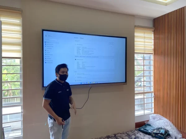 Smartboard-ARV-100-75-inch-and-Stand-Smartboard-Rawang-Bukit-Beruntung-002