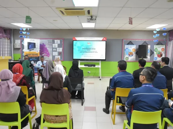 Smartboard-ARV100-MOU-SSTP-Johor-ACE-001
