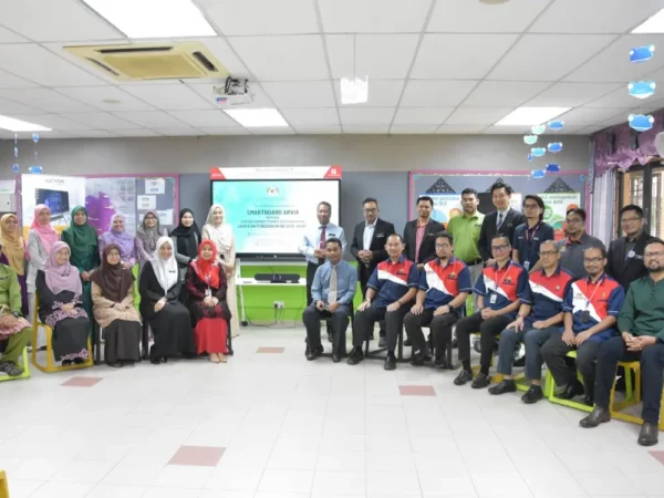Smartboard-ARV100-MOU-SSTP-Johor-ACE-003