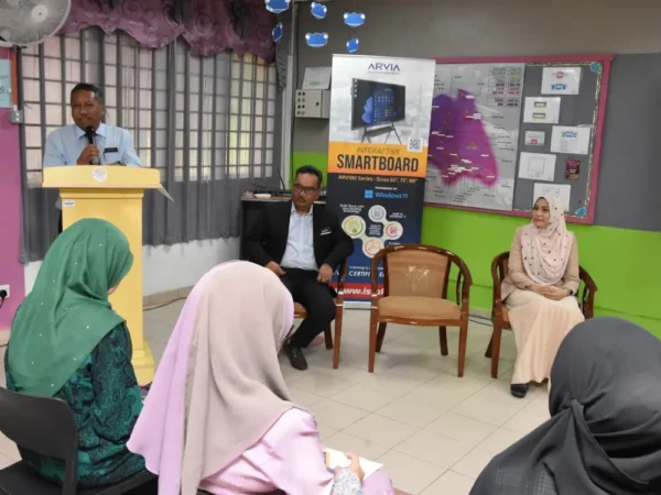 Smartboard-ARV100-MOU-SSTP-Johor-ACE-009