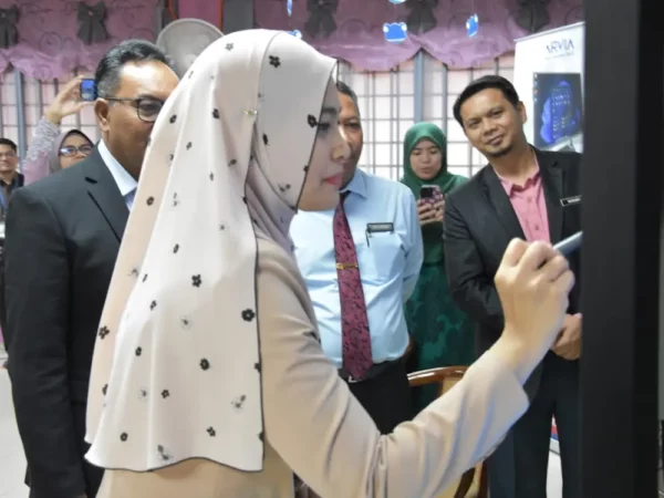 Smartboard-ARV100-MOU-SSTP-Johor-ACE-013