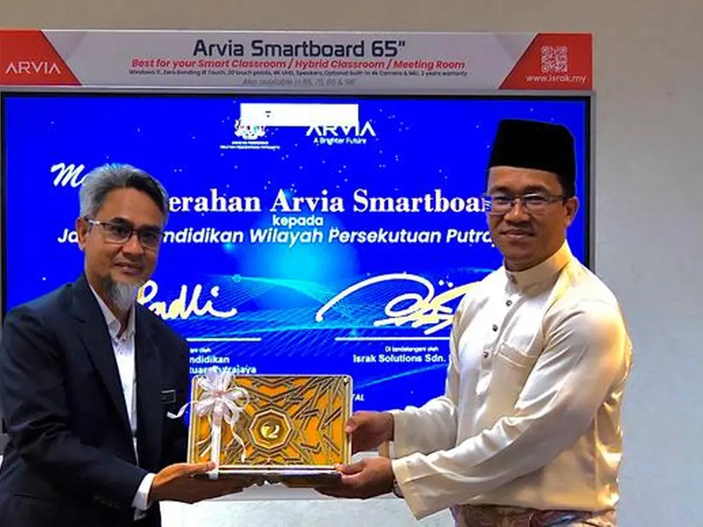 Smartboard ARV100 MOU SSTP Putrajaya ACE 001