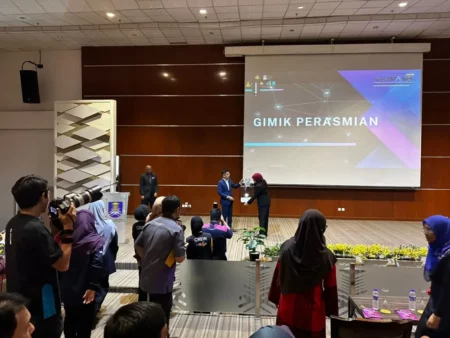 Smartboard-ARV100-UiTM-Puncak-Alam-k-Semanis-2023-003
