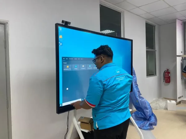Smartboard-ARV100-at-ZM-Global-002