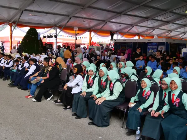 Smartboard-Karnival Pendidikan Sinar Bestari-002