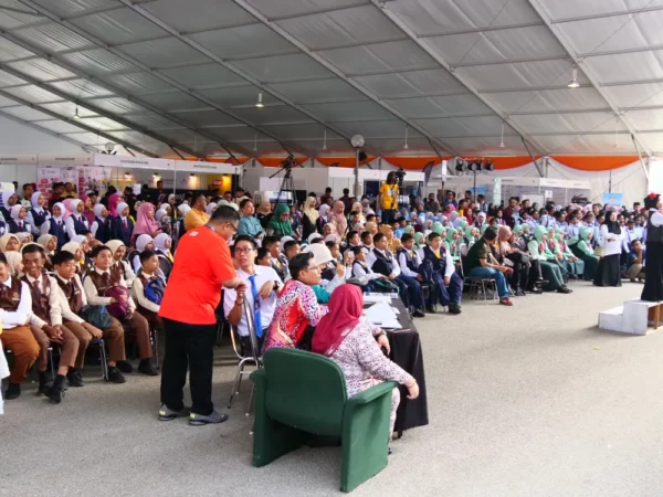 Smartboard-Karnival Pendidikan Sinar Bestari-005