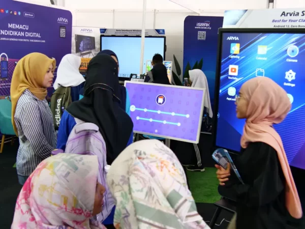 Smartboard-Karnival Pendidikan Sinar Bestari-007