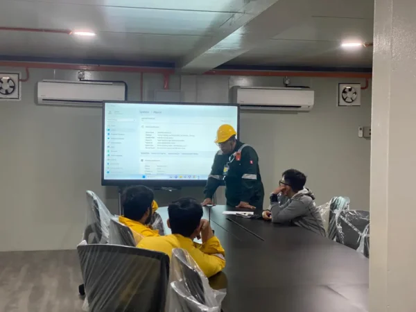 Smartboard-arv100-75-ss-engineering-003
