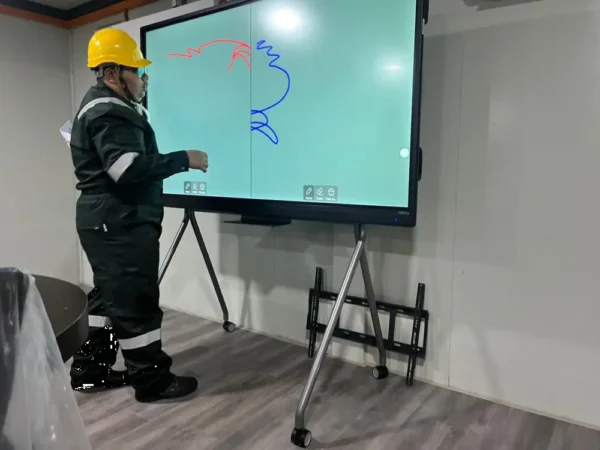 Smartboard-arv100-75-ss-engineering-006