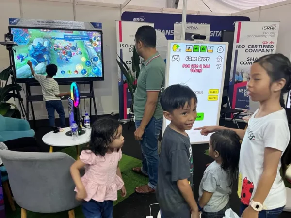 Smartboard-windows-android-Karnival Pendidikan Sinar Bestari-001