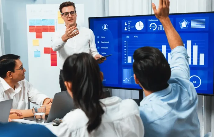 Smartboards for Higher Education: 5 Ways to Unlock Interactive Learning Success