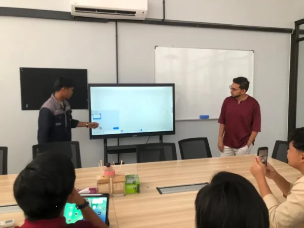 ai smartboard heblun sdn bhd arvia solutions israk solutions