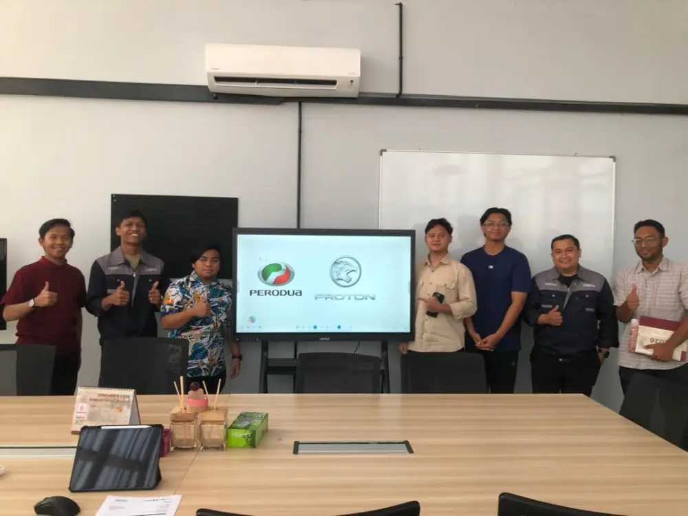 Enhancing Religious Content Delivery at Heblun Sdn Bhd with ARV600-55H01 AI Smartboard and Arabic OCR