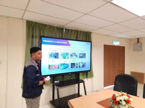 ai smartboard institusi tahfiz al-quran sabah arvia solutions israk solutions