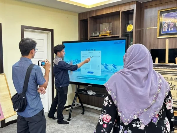 ai smartboard majlis agama islam negeri johor israk solutions arvia solutions