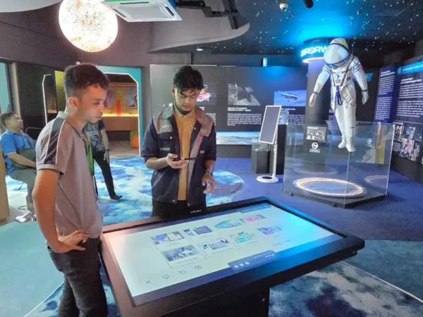 ai smartboard malaysia danau digital arvia solutions israk solutions