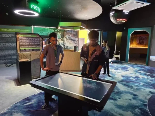 ai smartboard malaysia danau digital arvia solutions israk solutions