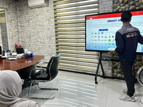 ai smartboard malaysia paksi bina global arvia solutions
