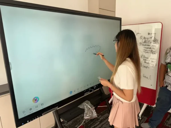 ai smartboard meraque service israk solutions arvia solutions