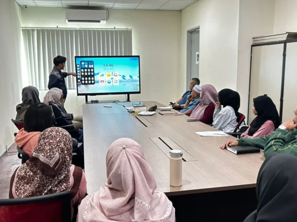 ai smartboard pustaka yakin pelajar arvia solutions israk solutions