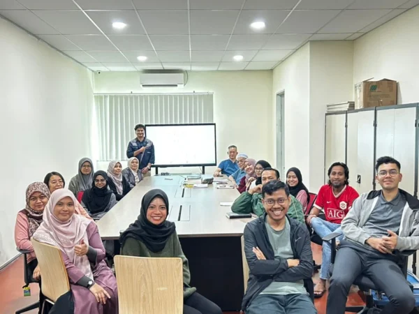ai smartboard pustaka yakin pelajar arvia solutions israk solutions