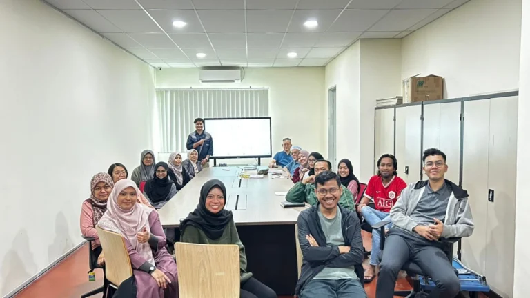 ai smartboard pustaka yakin pelajar arvia solutions israk solutions