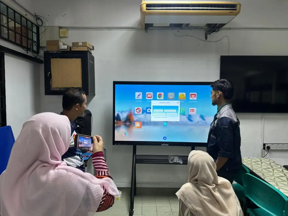 Empowering Digital Classrooms at SK Desa Putra with Two ARV600-65 AI Smartboard Units