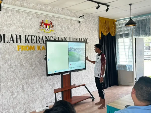 ai smartboard sk lenjang arvia solutions israk solutions