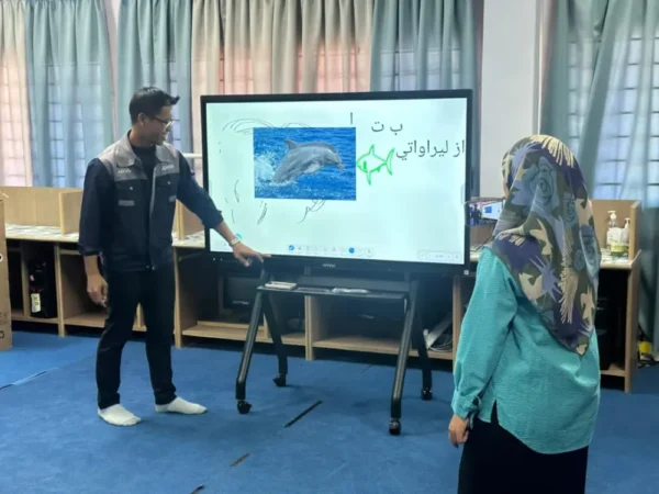 ai smartboard sk taman hi-tech israk solutions arvia solutions