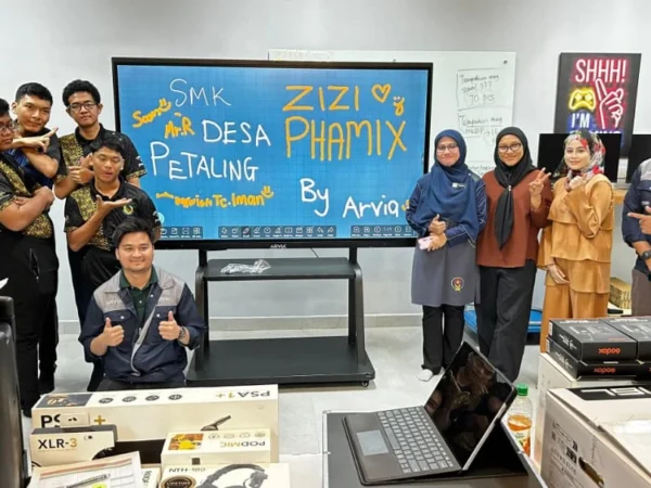 ai smartboard smk desa petaling israk solutions arvia solutions