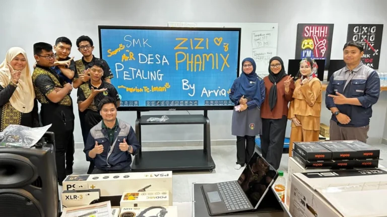 ai smartboard smk desa petaling israk solutions arvia solutions