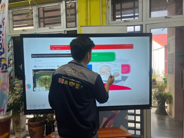 arvia ai smartboard smk sultan yussuf israk solutions