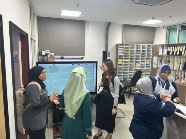 ai smartboard ukm digital sdn bhd arvia solutions israk solutions
