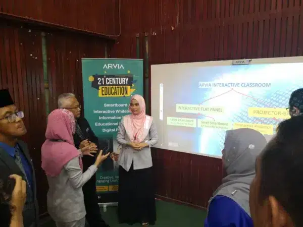 anugerah-pembestarian-sekolah-aps-interactive-whiteboard-007