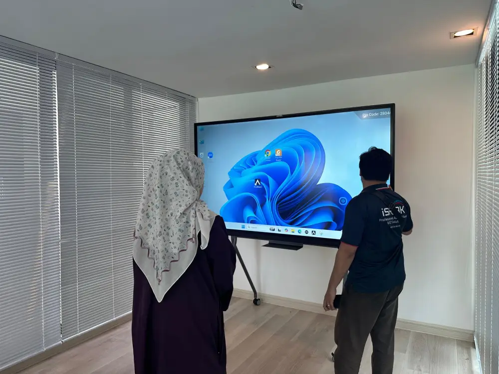 Supplying and Installing Interactive Smartboard for Dr. Wan Aiman’s Training Center