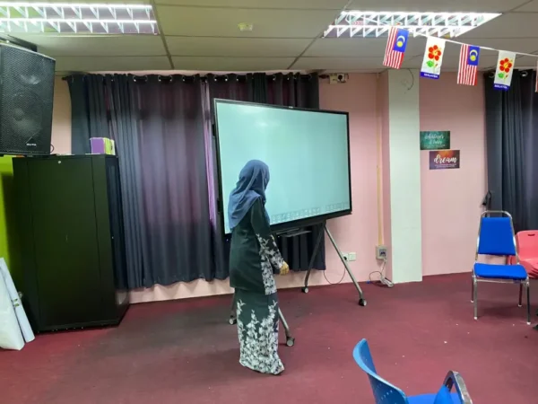 Smartboard installation at MRSM Baling