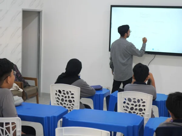 arvia ai smartboard akademi mahfaa autisme center israk solutions