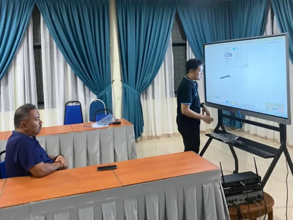 arvia-arv-100-65 inch-kolej-vokisional-langkawi-01