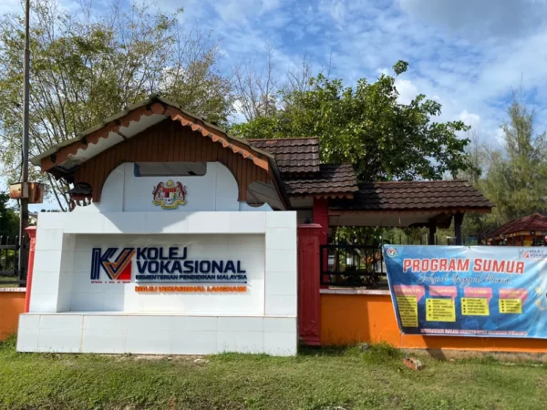 arvia-arv-100-65 inch-kolej-vokisional-langkawi- 05